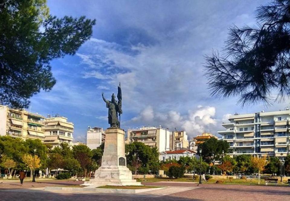 Chryssa - Χρυσα Apartment Patras Bagian luar foto